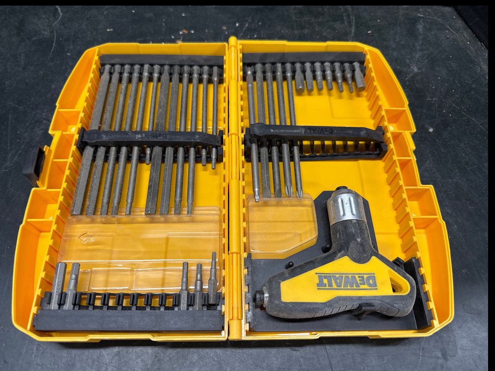 DeWalt Racheting T-Handle Set