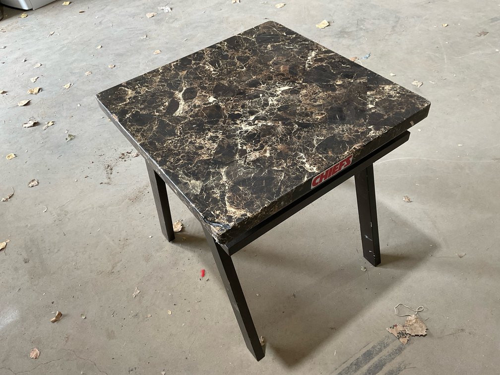 22x22x24” End Table