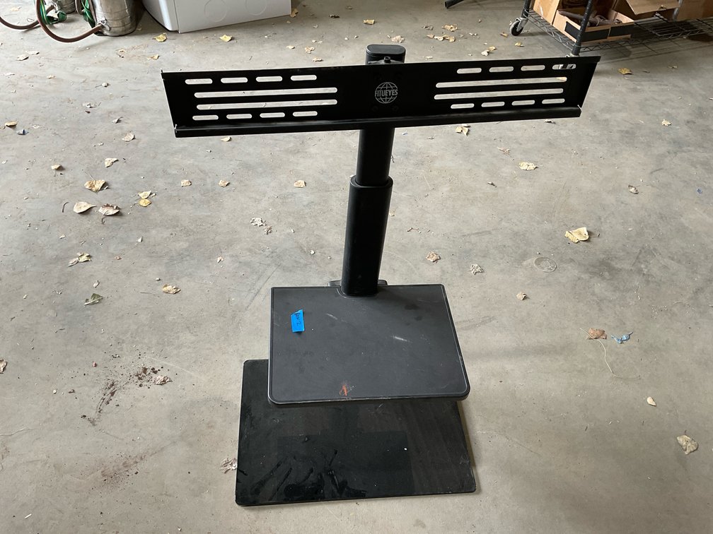 Fitueyes TV Stand 22x15x37”