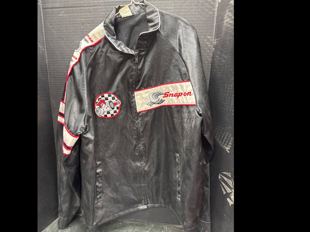 Snap-On Light Zip Up Jacket