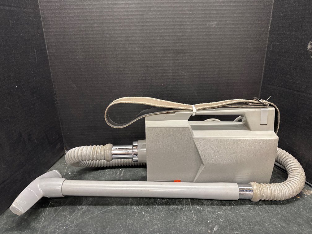 GE Handheld Vacuum