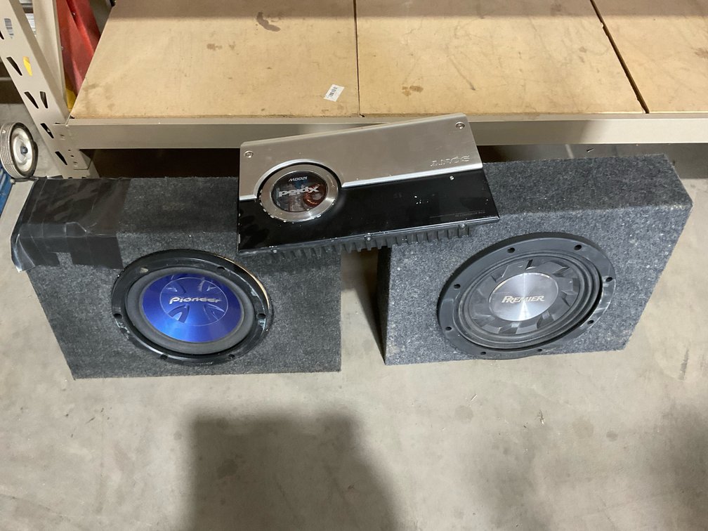 10 & 12” Sub Woofers W/ Sony Xplode 1200w Amp