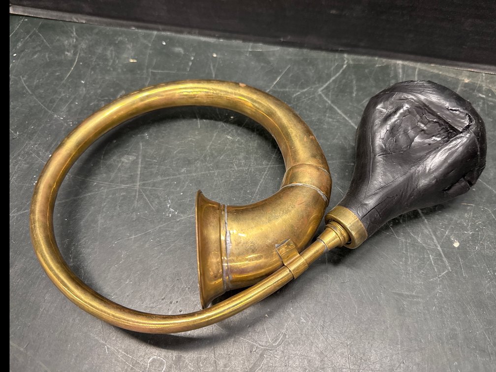 Brass Bulb Horn