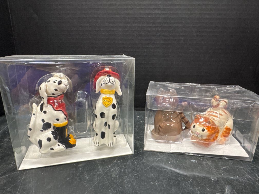 Fireman Dalmatian and Sitting Pretty Cats Salt & Pepper Shakers