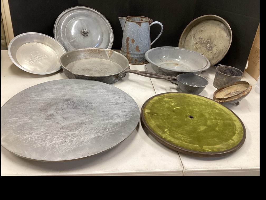 Assorted Cookware