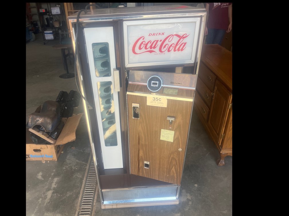 Coca Cola Bottle Machine