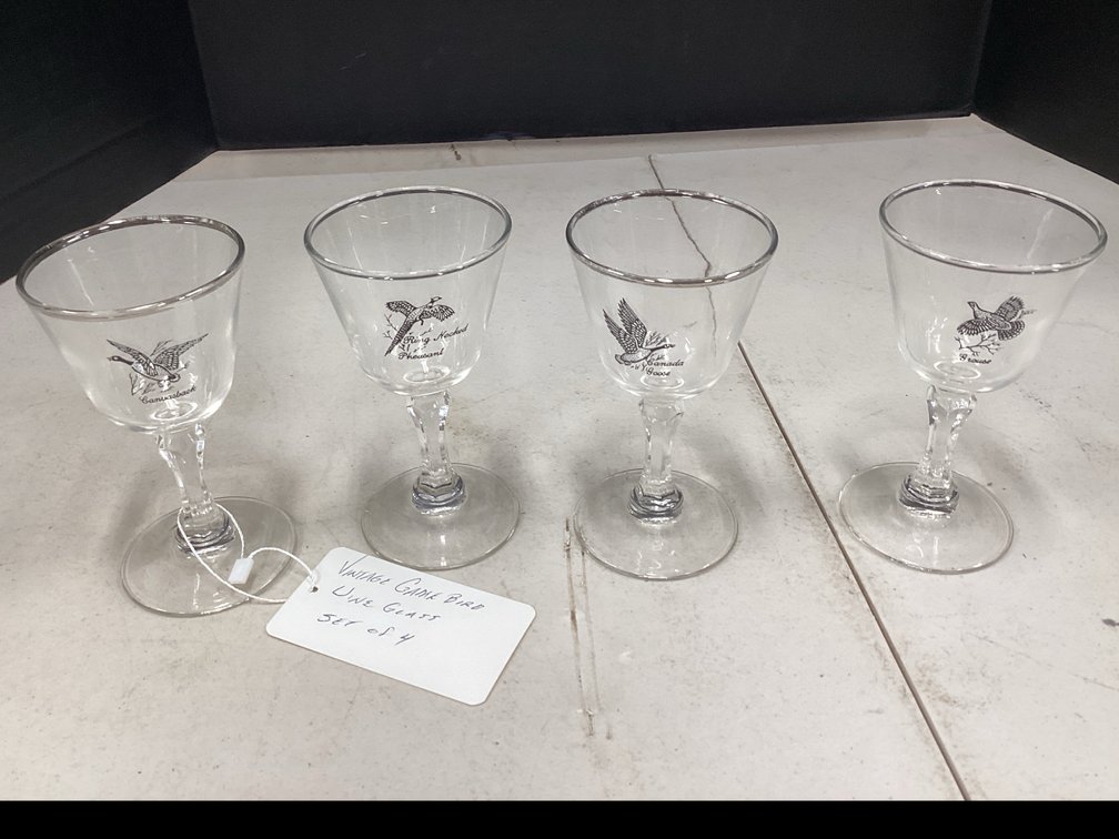 Federal Glass Sportsman Series Wine Glass Set of 4