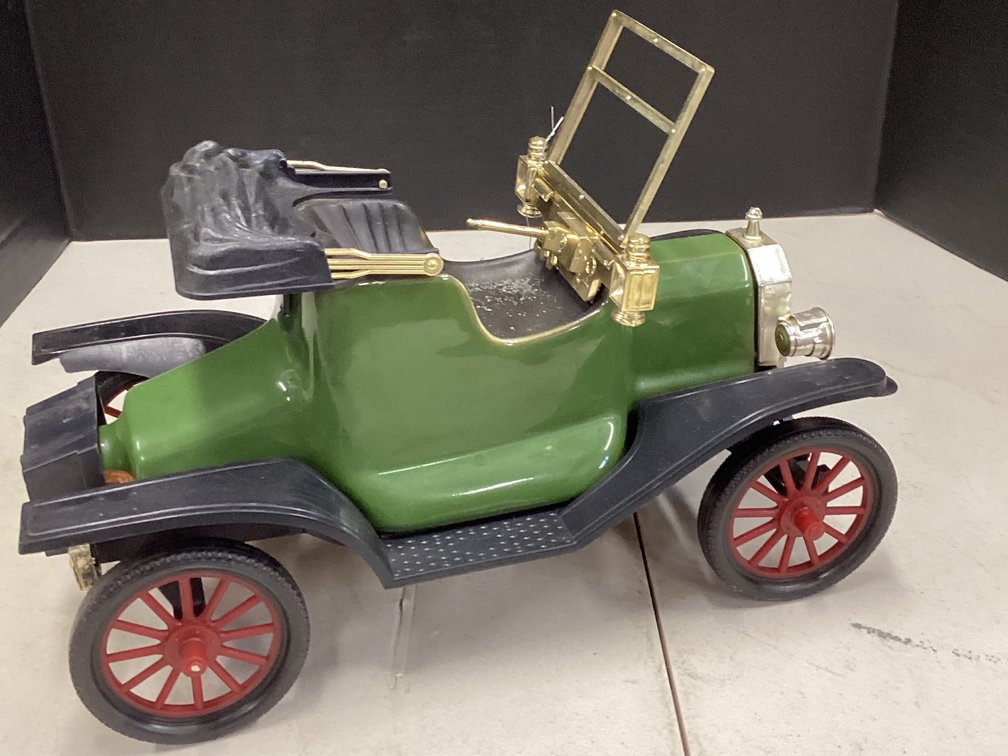 1974 Jim Beam Decantor “1914 Model “T” Ford Runabout