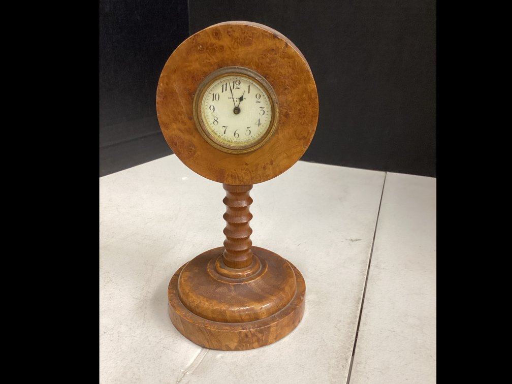 New Haven Wooden Desk Clock
