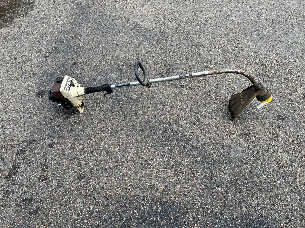 Ryan String Trimmer
