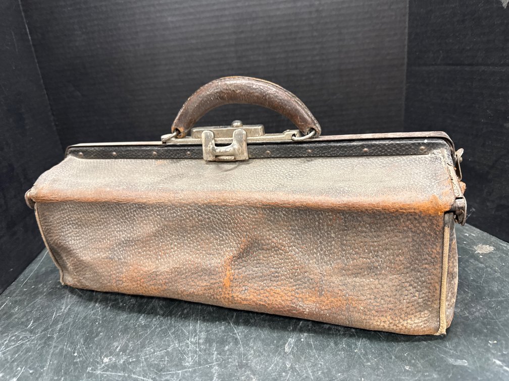 Antique Leather Utility Bag