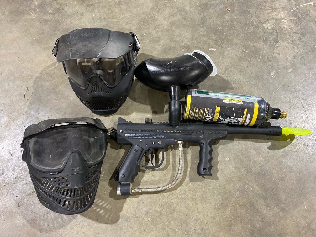 Brass Eagle Paintball Gun with Accessories