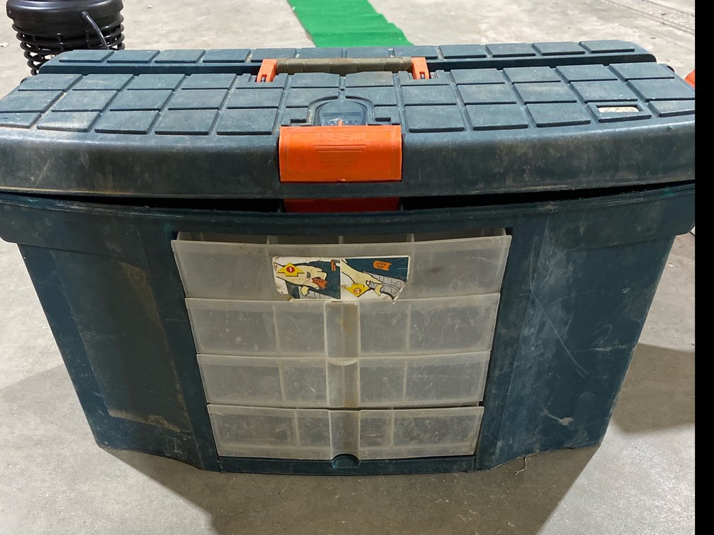 ZAG Plastic Storage Tote