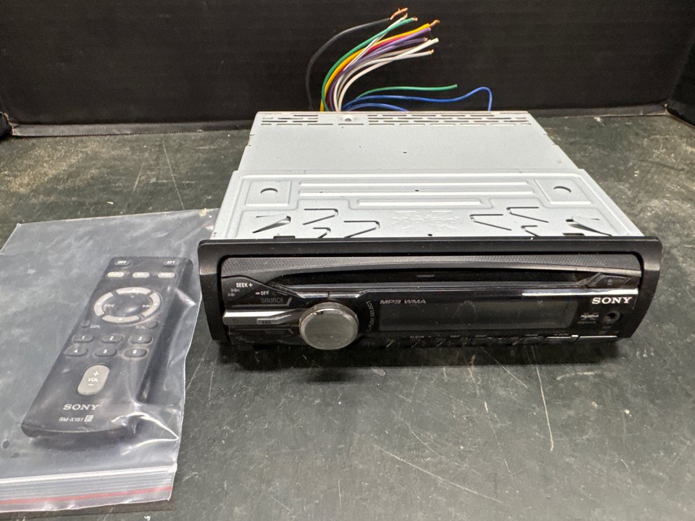 Sony FM/AM Compact Disc Player w/Remote