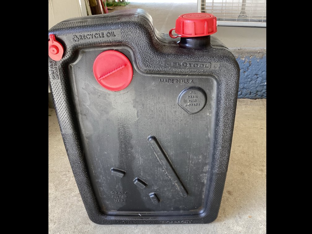 10-Qt Plastic Oil Container