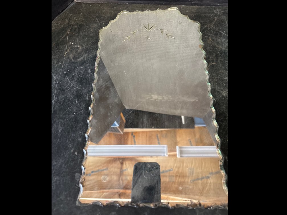 Piecrust Edge Wall Mirror