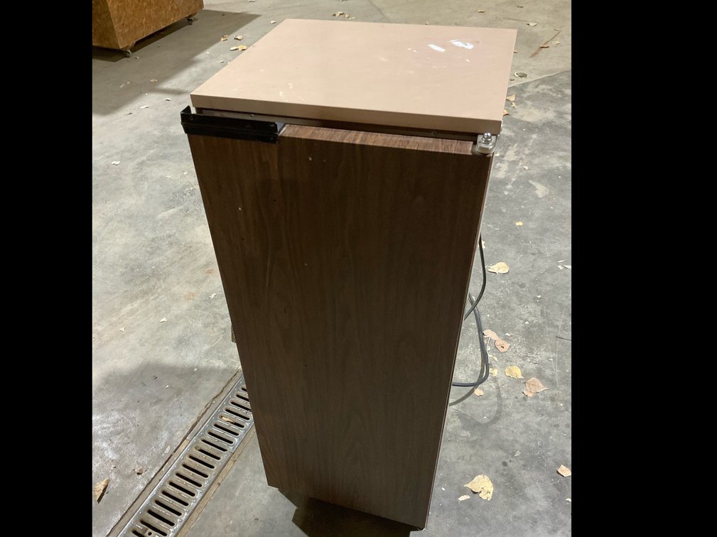 Oasis Dorm Fridge 15x13x38”