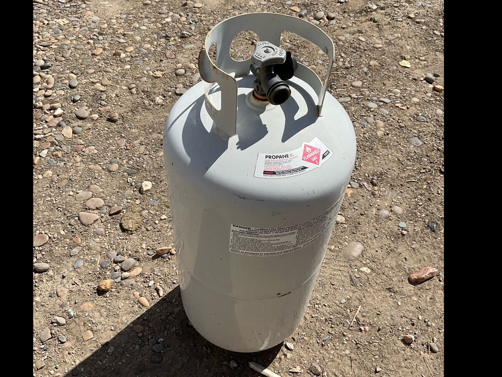 40lb propane bottle