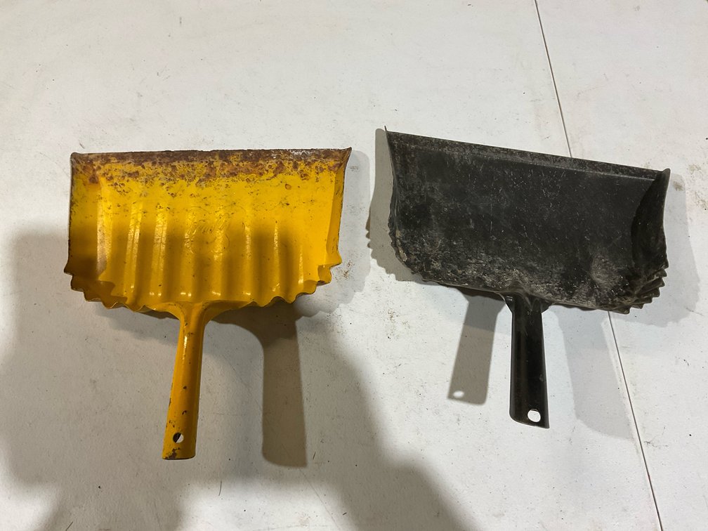 Metal Dust Pans (2)