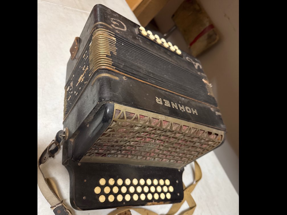 Antique Hohner Diatonic Button Accordian