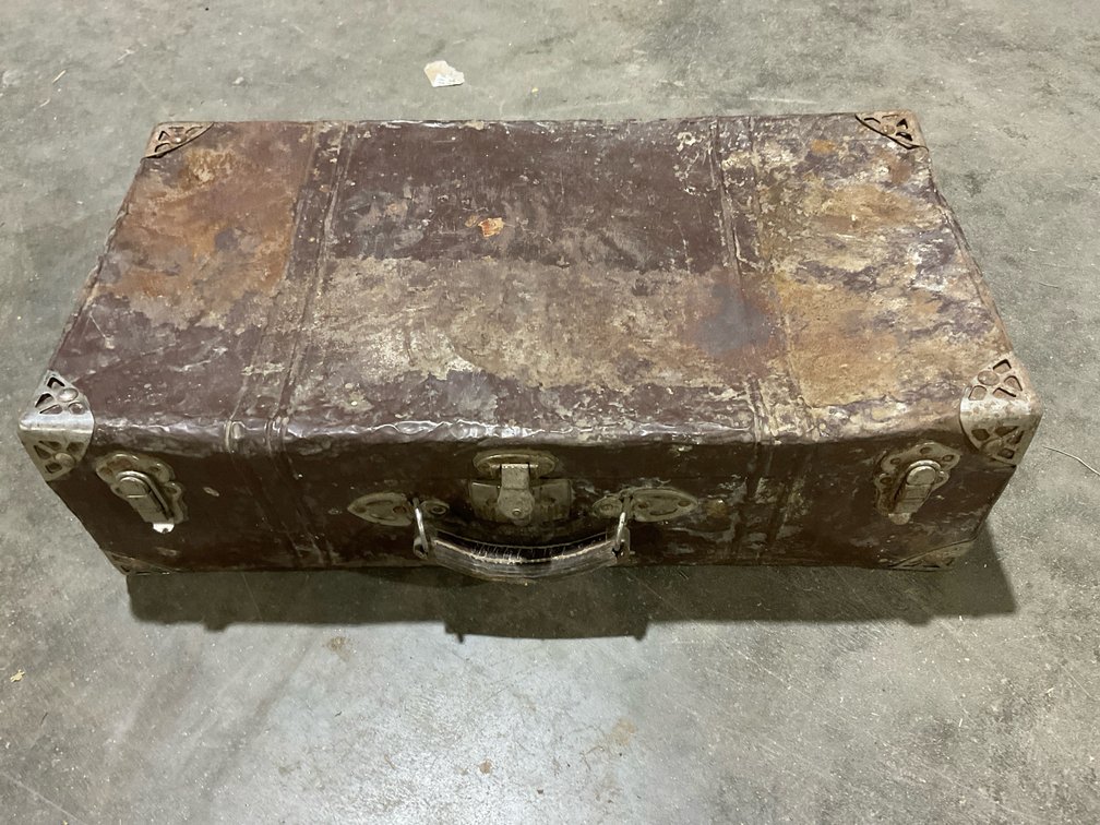 25x13x8” Vintage Metal Suitcase