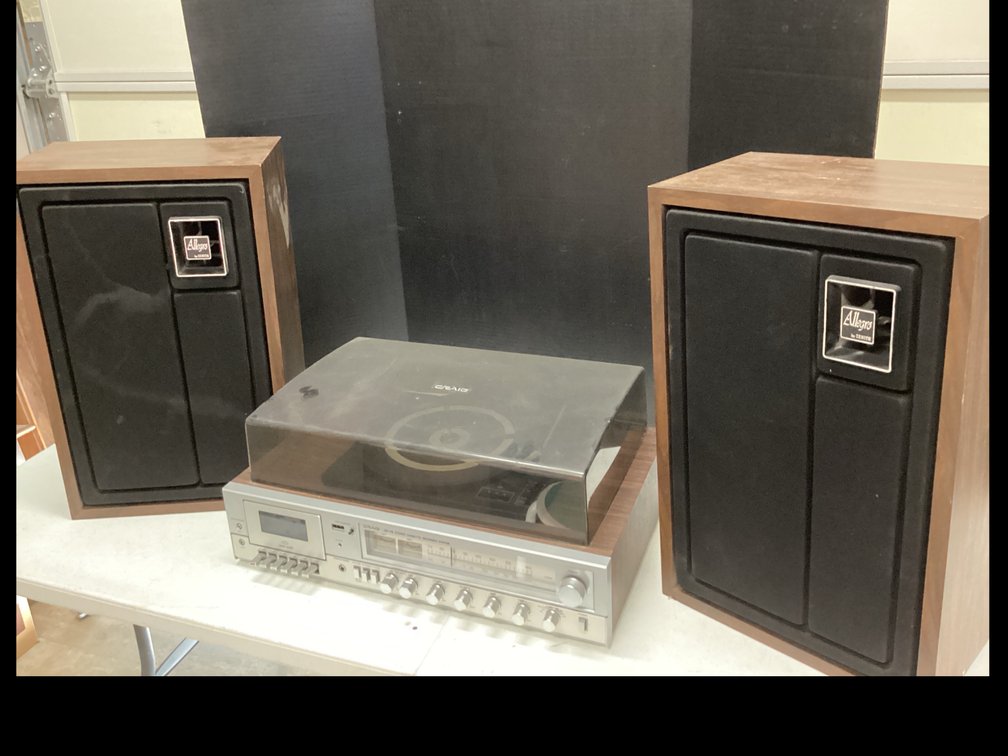 Craig  AM/FM Stereo Cassette Recorder System with Turntable / Speakers by Allegro by Zenith