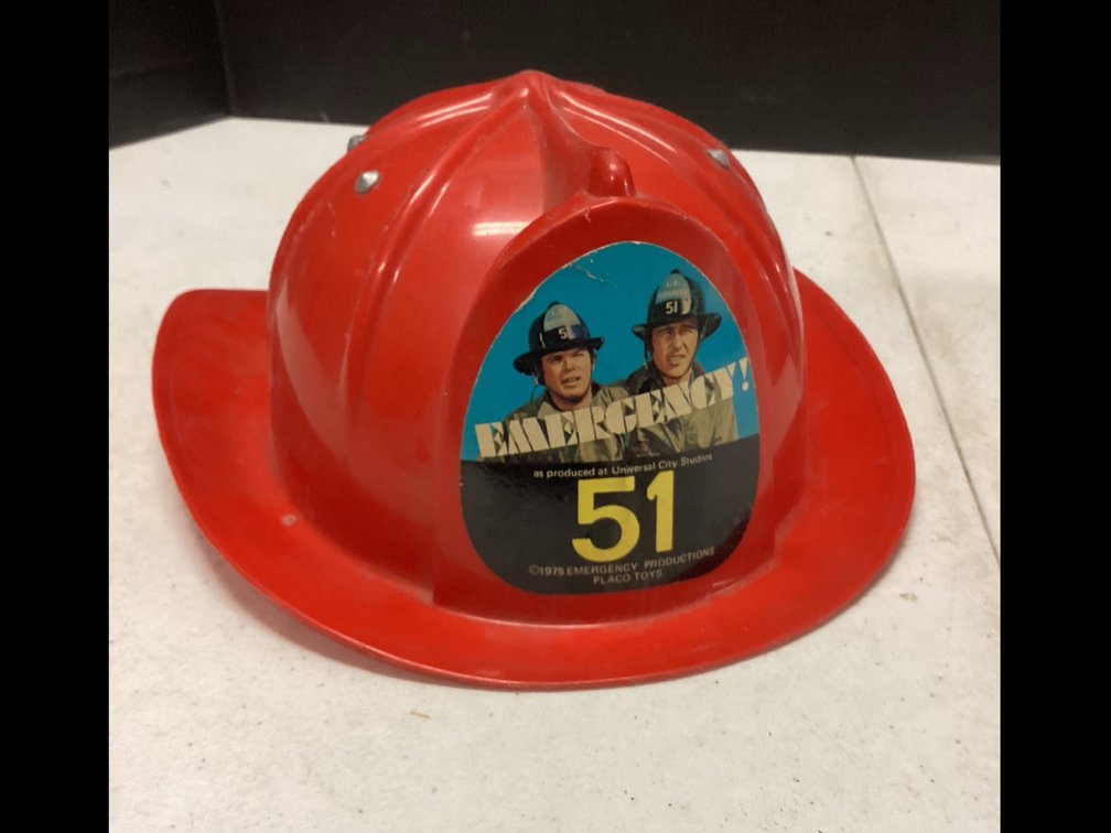 Vintage 1975 Emergency Fire Hat - Universal City Studios