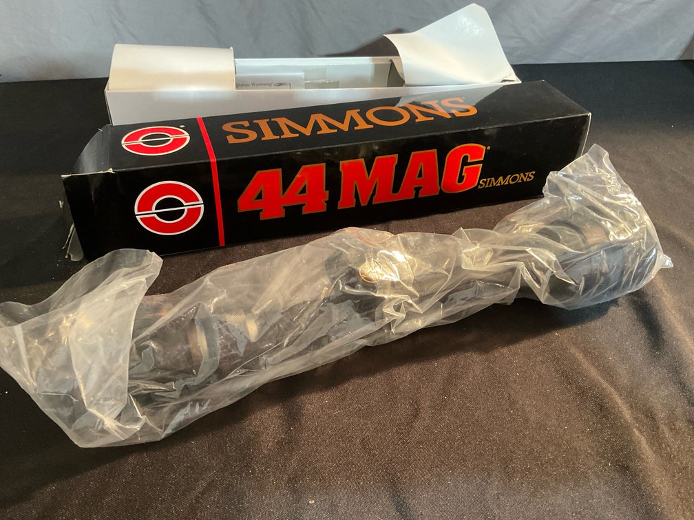 Simmons 44MAG 6.5-20x44 Rifle Scope