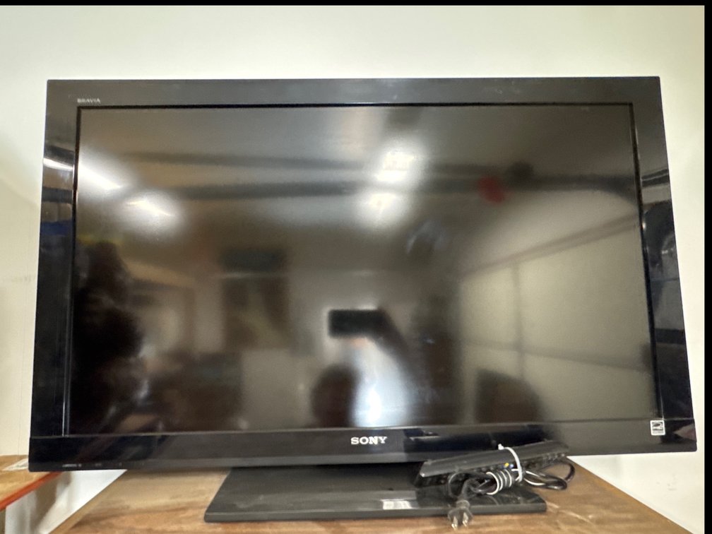 40” Sony LCD Digital Color TV W/Remote