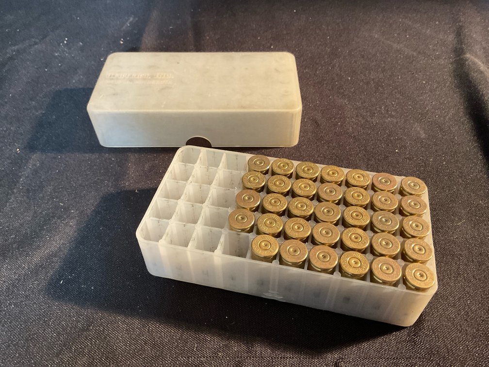 45 Colt Brass Casing W/ 50rd Plastic Cartridge Box (34)