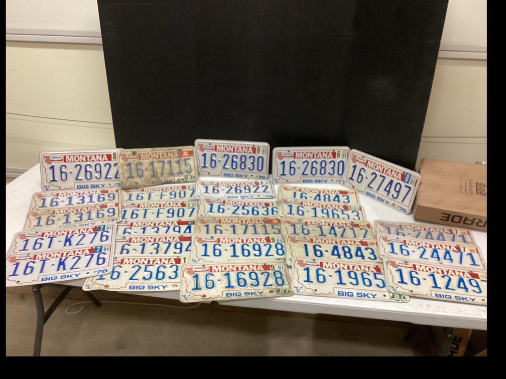 License Plates - 76 Bicentennial - Montana