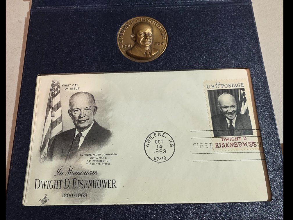 Dwight D. Eisenhower  Commemorative Set