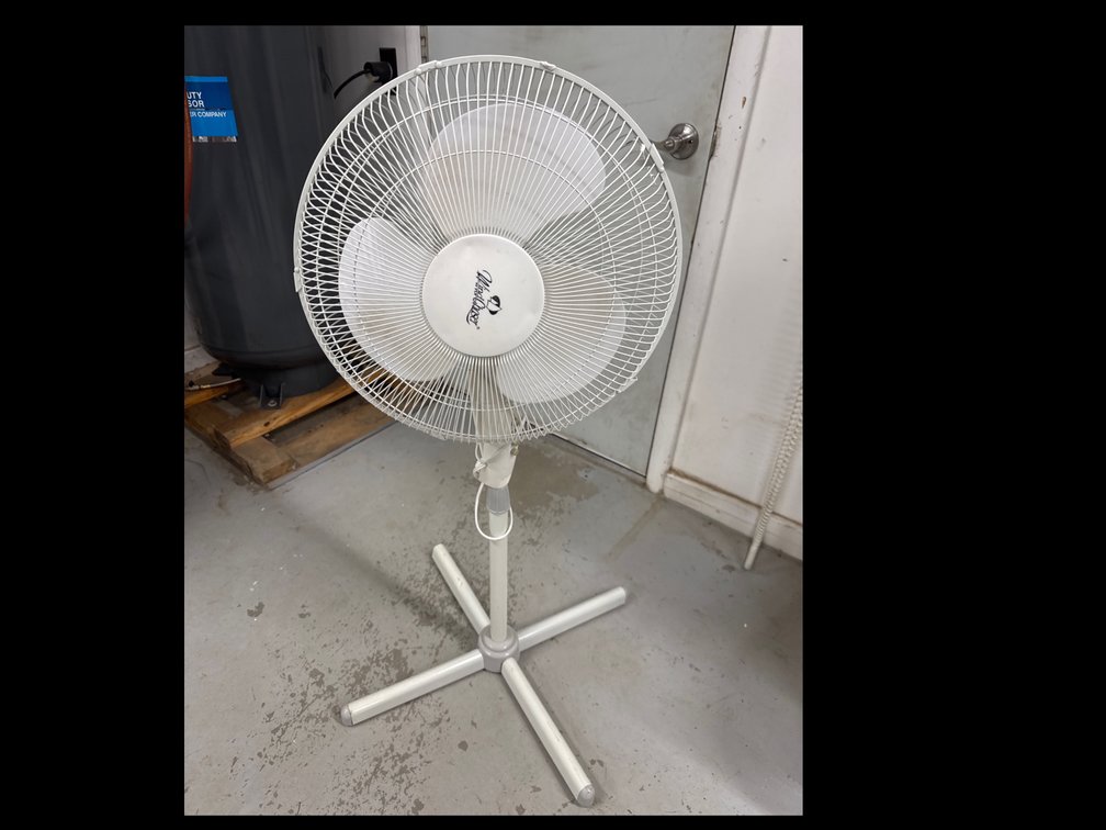 16” Wind Chaser Floor Fan