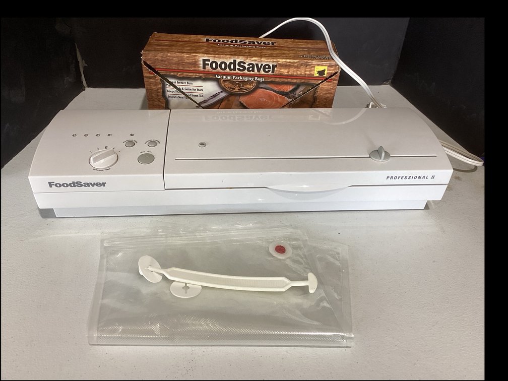 Food Saver With Bags With Warine HandSealer