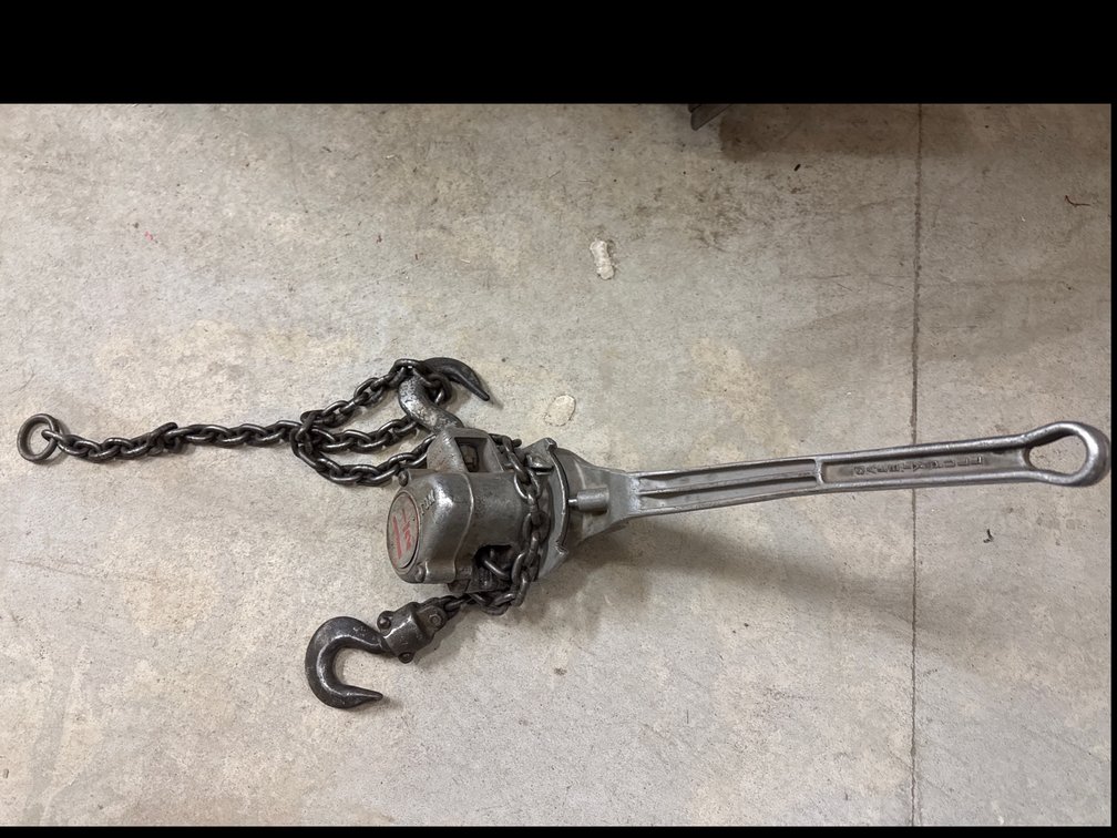 1-1/2 Ton Chain Hoist