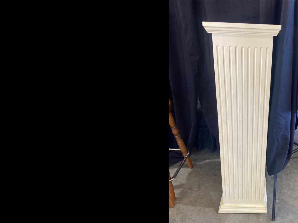 Wooden Column