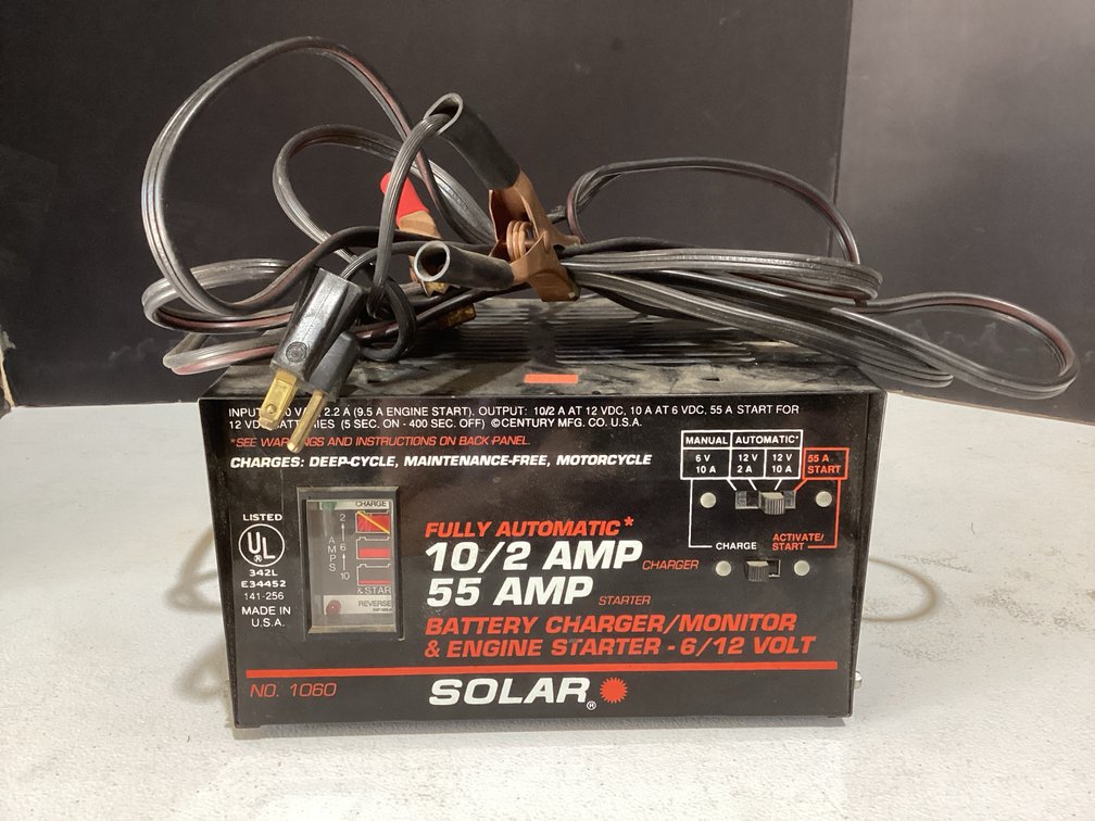 Solar Motorcycle Battery Charger/Monitor