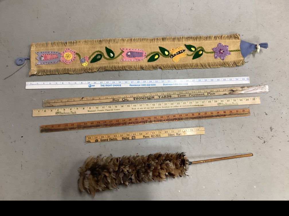 YardStick Holder & Yardsticks & Feather Duster