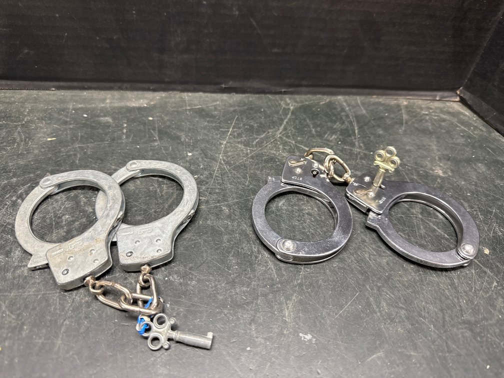 Handcuffs W/Keys