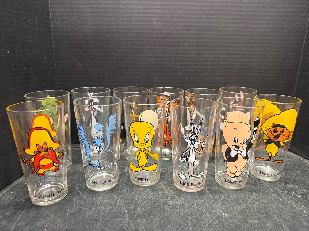 Looney Tunes Glasses