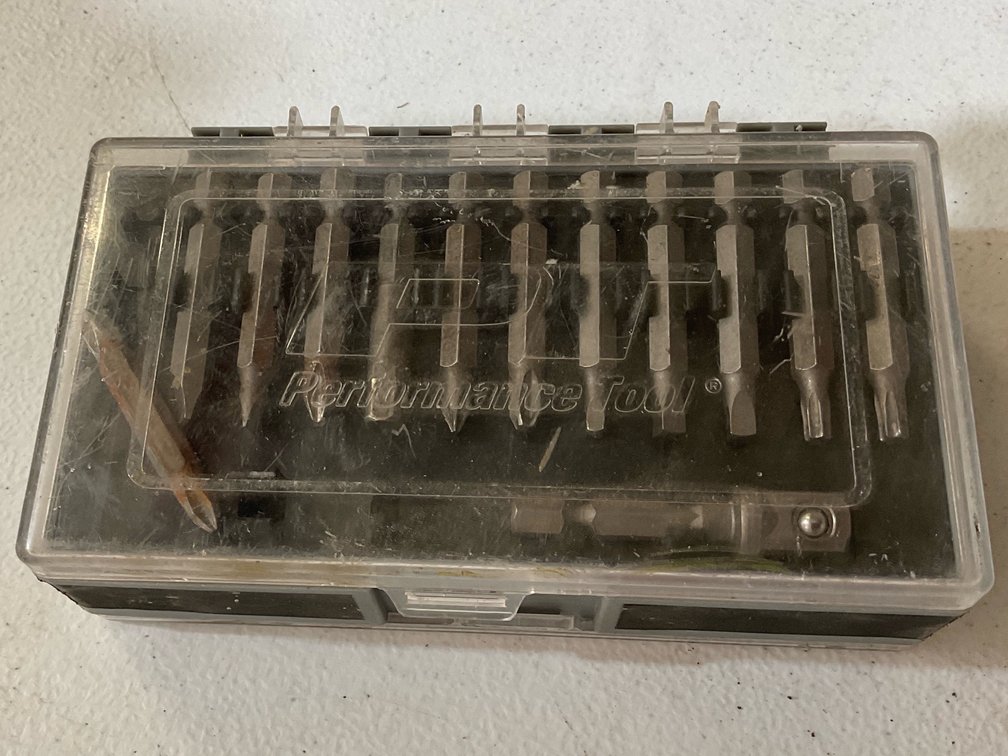 Performance Tool 2 Compartment Screwdriver Bits Set