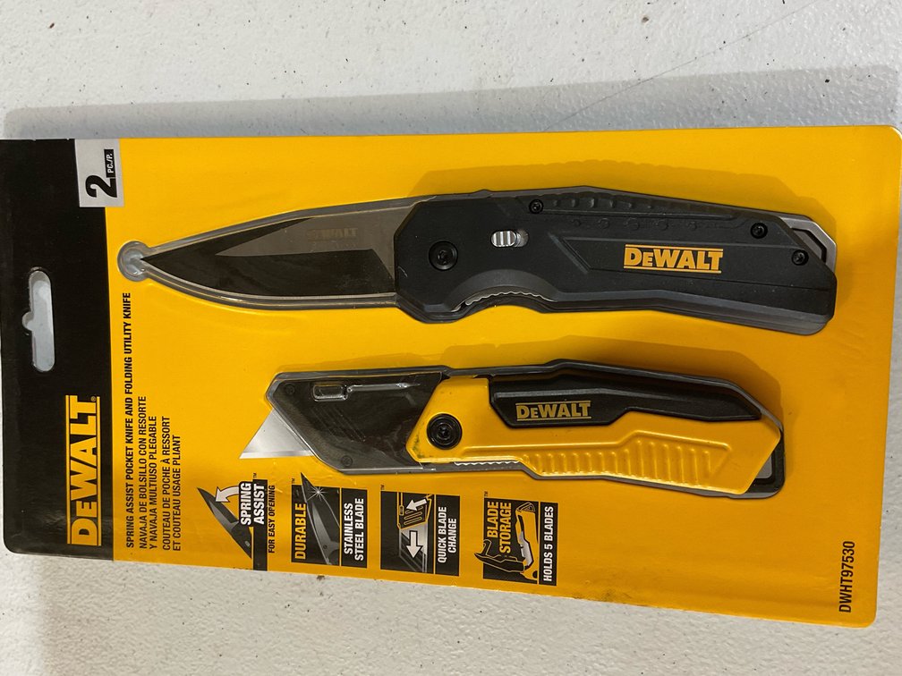 Dewalt 2pc Spring Assist & Folding Utility Knife Set