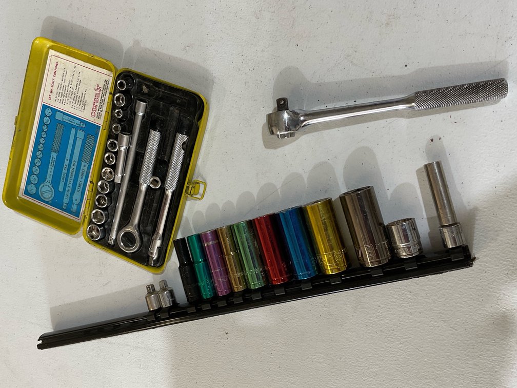 3/8” & 1/4” Drive SAE  Sockets & Ratchets