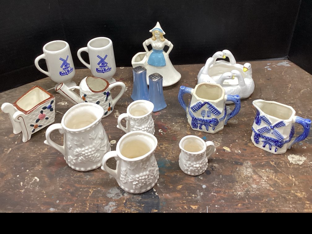Assorted Kitchenware