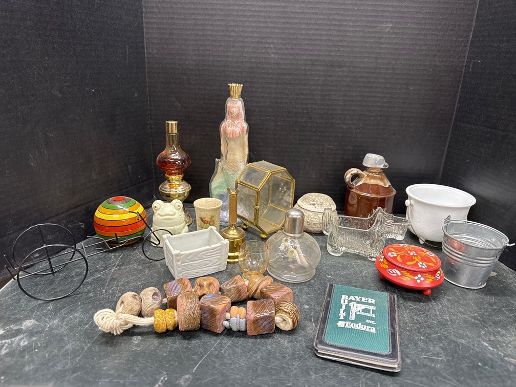 Assorted Home Decor