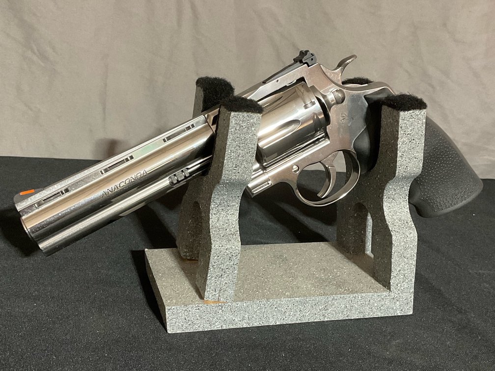 Colt Anaconda .44 Magnum 6-Shot Double Action Revolver