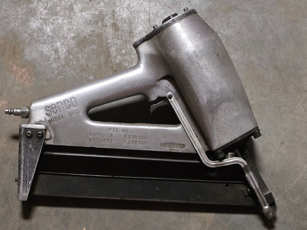 Senco pneumatic Staple Gun