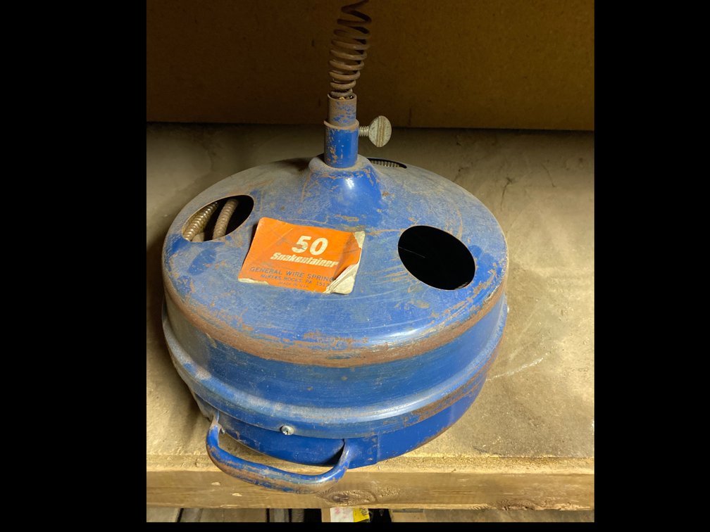 General Wire Spring Snakentainer