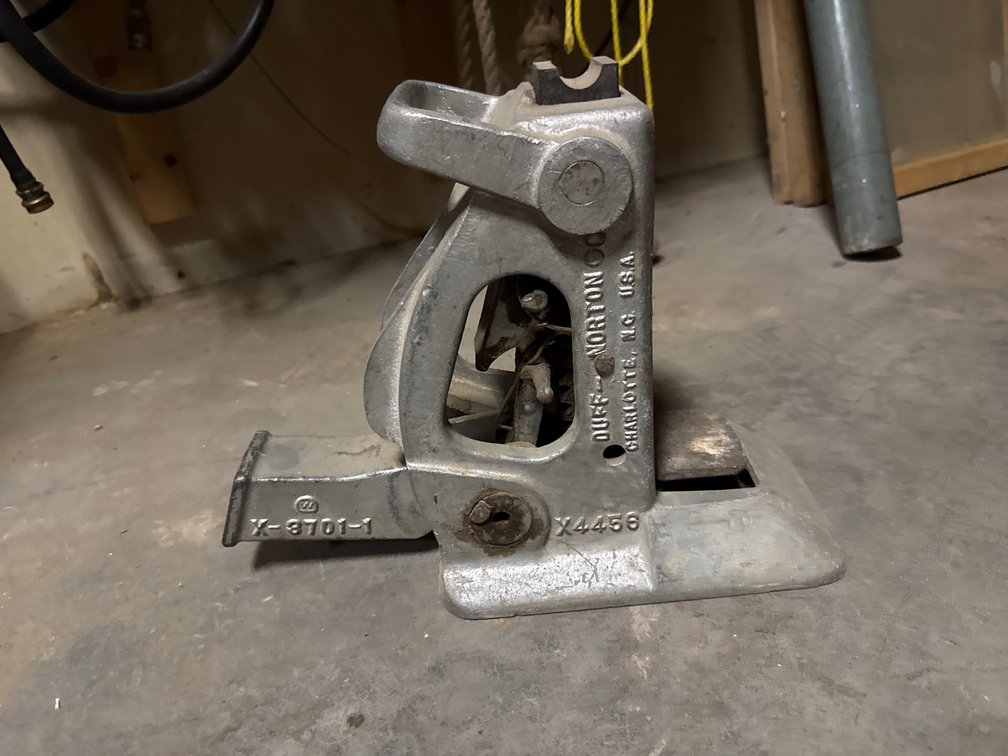 Duff 15Ton Railroad/House Jack