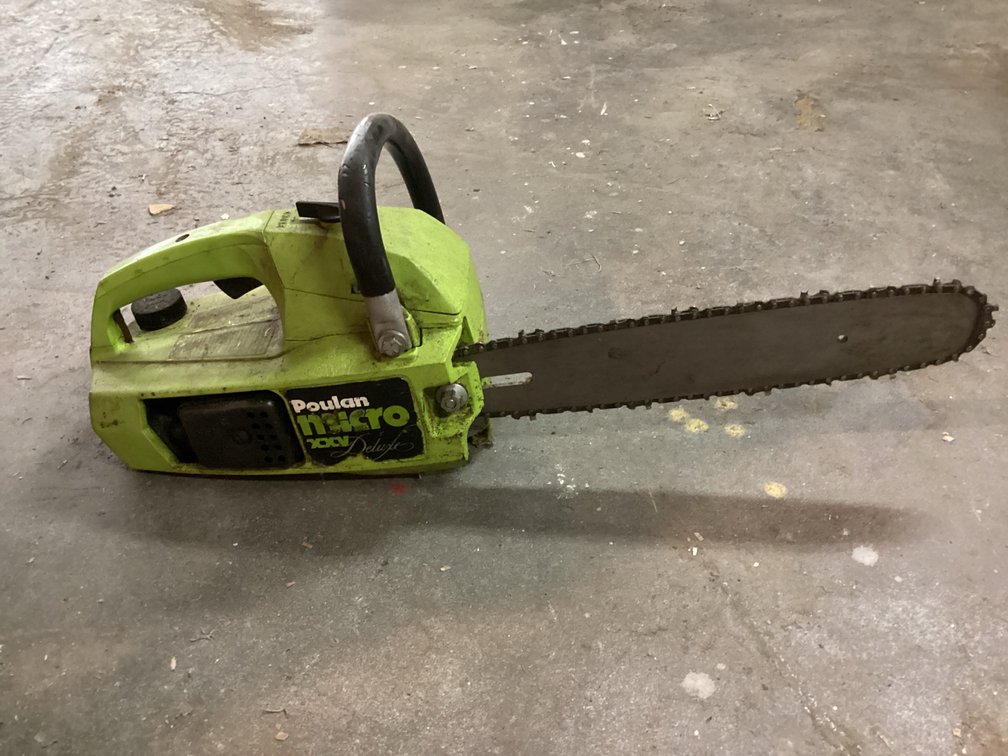 Poulan Micro XXV Deluxe Chain Saw